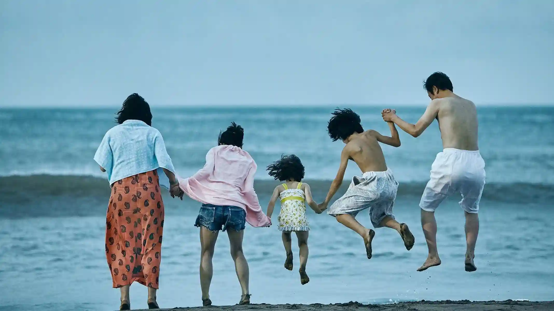 Película 'Un asunto de familia' de Hirokazu Koreeda. (Crédito: TMDB)
