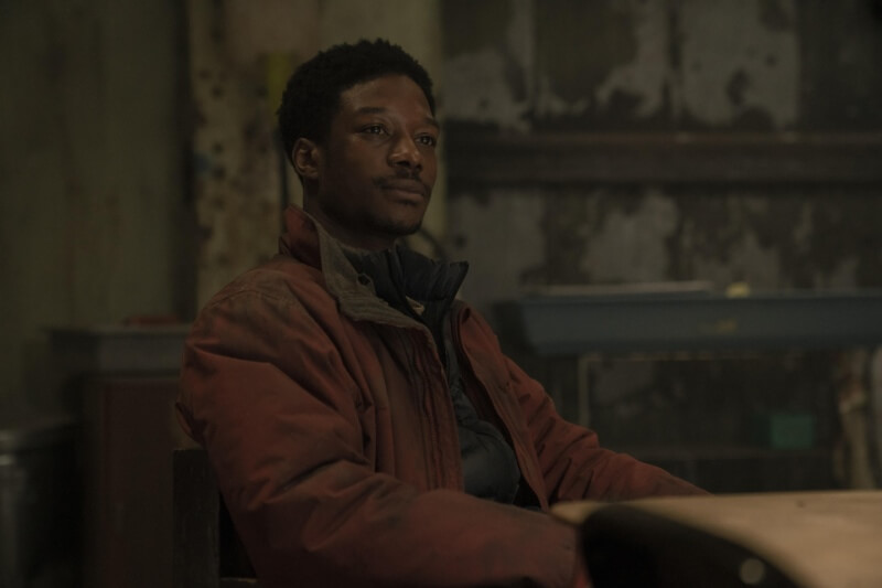 Lamar Johnson interpreta Henry no episódio 5 de 'The Last of Us'