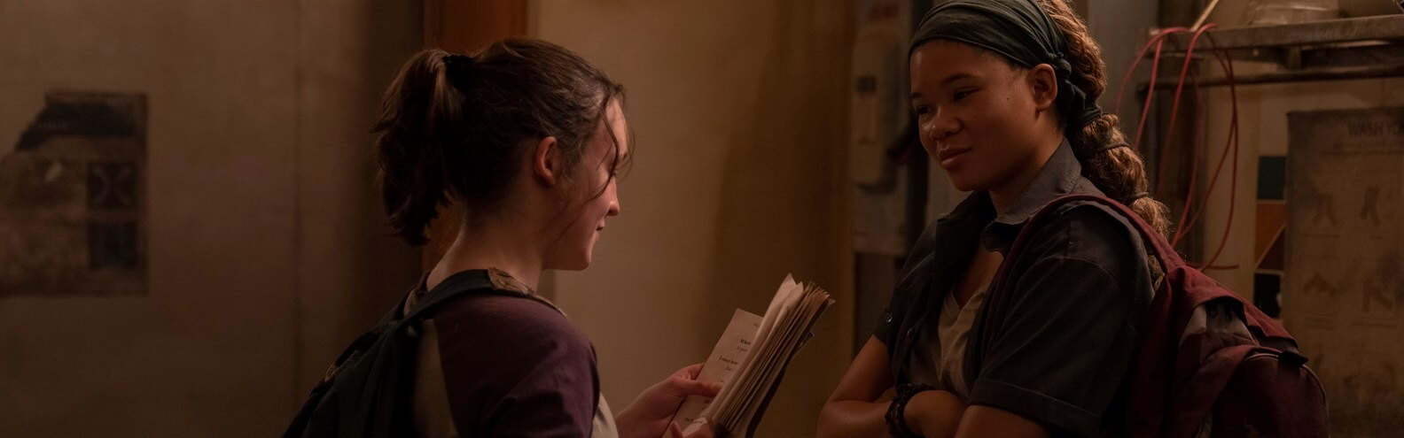 Ellie (Bella Ramsey) e Riley (Storm Reid) em cena do episódio 7 de 'The Last of Us' (Crédito: HBO)