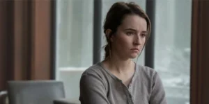 Kaitlyn Dever como Abby na série 'The Last of Us'