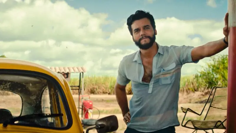 Wagner Moura em cena de O Agente Secreto, filme de Kleber Mendonça Filho exibido em Cannes 2025