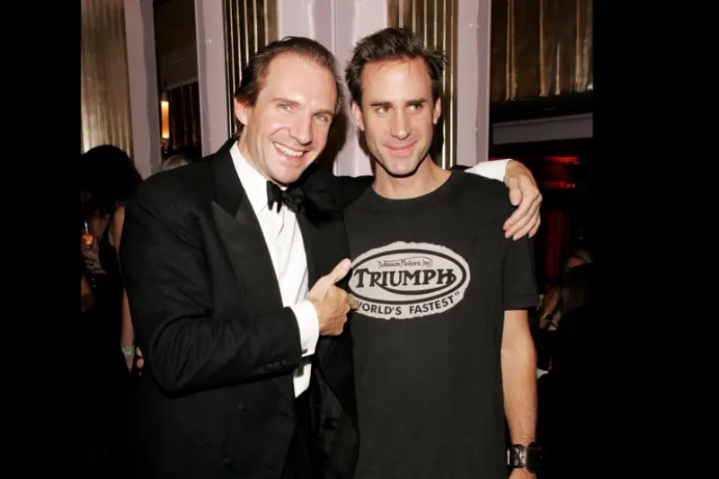 Actores famosos que no sabías que son hermanos: Fiennes