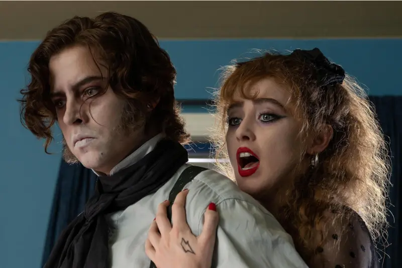 Lisa Frankenstein (2024) com Cole Sprouse Kathryn Newton (Créditos: IMDB)