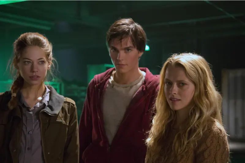 O filme de zumbi que já virou um clássico. Um Dia dos Namorados nada clichê. (Créditos: IMDB)