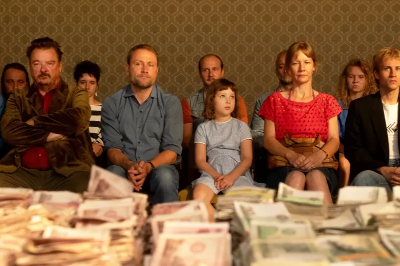 Tudo sobre: O Grande Golpe do Leste, estreiou nos cinemas do Brasil, 12 de junho no cinemas
