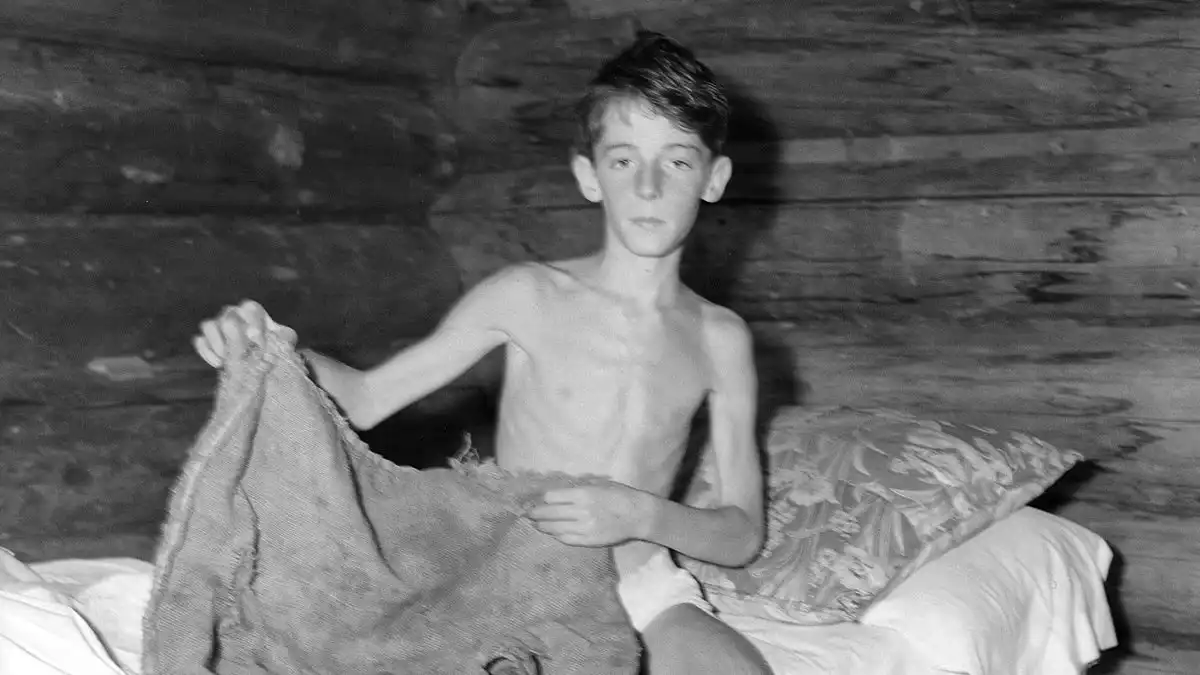 Registro real de Donn Fendler, após ser encontrado em 1939, depois de sobreviver 9 dias sozinho nas florestas de Maine