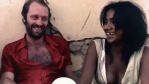 Cena de 'Iracema', filme com Paulo César Pereio e Edna de Cássia (Crédito: Gullane)