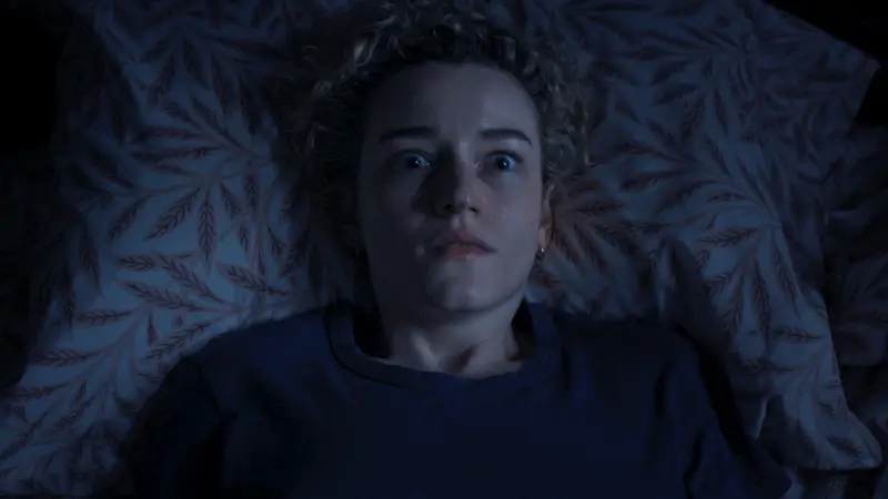 Julia Garner en una escena de la película 'La hora de la desaparición' ('Weapons')