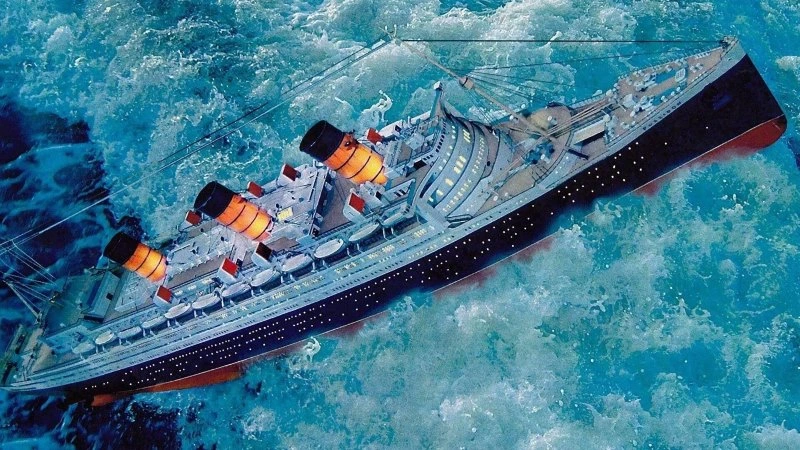 Image from the movie 'The poseidon Adventure'.