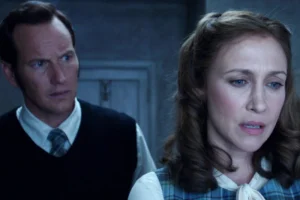 Vera Farmiga e Patrick Wilson em cena de tensão em Invocação do Mal 2.