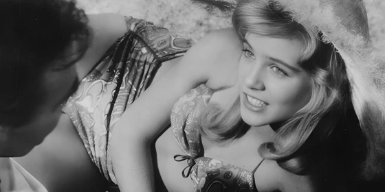 Escena de la película ‘Lolita’ (1962). (Crédito: TMDB)