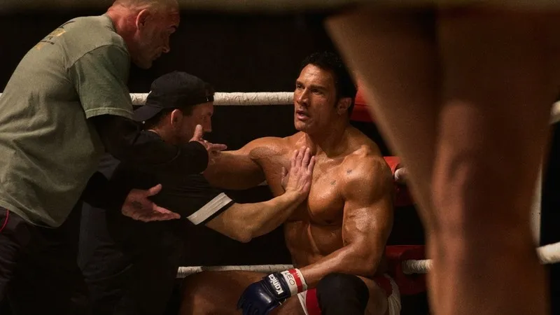 'Coração de Lutador: The Smashing Machine' é Dwayne Johnson em seu melhor trabalho nos cinemas (Crédito: Diamond Films)
