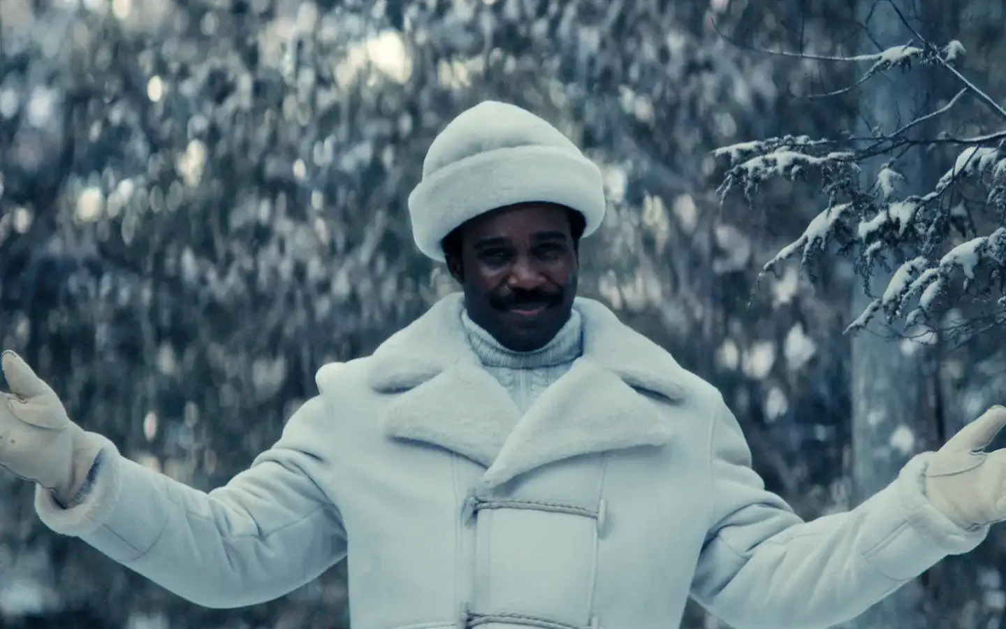 Tramell Tillman interpreta Seth Milchick em 'Ruptura' ('Severance'). (Crédito: TMDB)