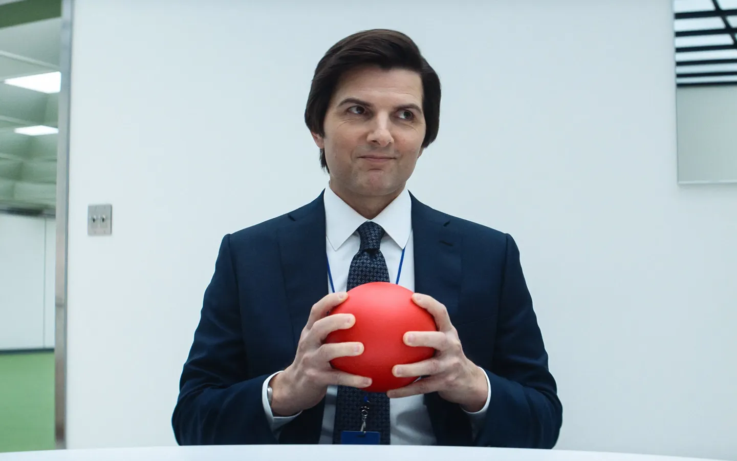 Adam Scott na série Ruptura. (Crédito: TMDB)