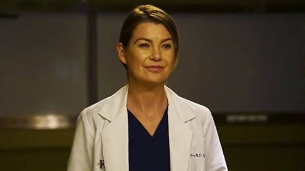 Ellen Pompeo como Meredith Grey en la serie Grey's Anatomy.
