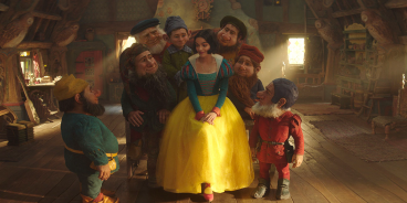 Não tem como olhar para 'Branca de Neve' e não pensar que tudo está errado