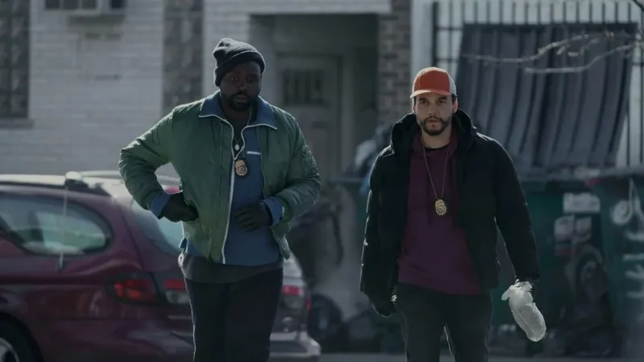 Brian Tyree Henry e Wagner Moura são os protagonistas de 'Ladrões de Drogas' (Crédito: Apple TV+)