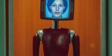 O passado retorna na voz da máquina em Cassandra (2025), minissérie alemã de suspense (Créditos: IMDB)