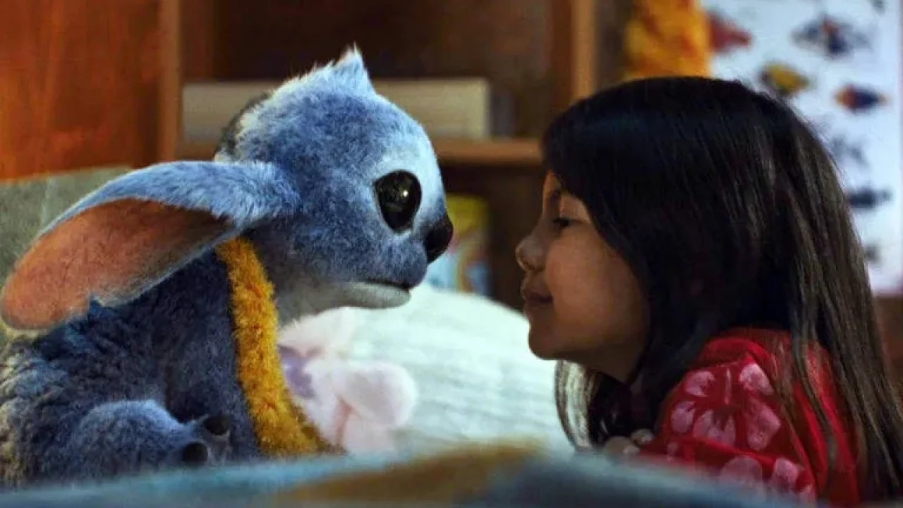 'Lilo & Stitch' deixa o alienígena azul estranhamente mais... humano (Crédito: Disney)