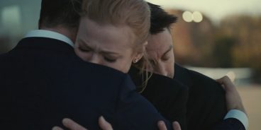 Kendall (Jeremy Strong), Shiv (Sarah Snook) e Roman (Kieran Culkin) em cena do episódio 3 da 4ª temporada. (Créditos: HBO)