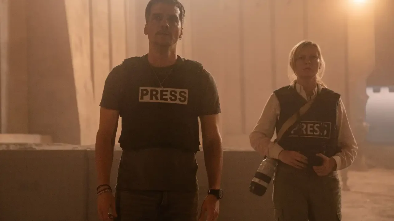 Wagner Moura e Kirsten Dunst no filme Guerra Civil de Alex Garland. (Crédito: IMDB)